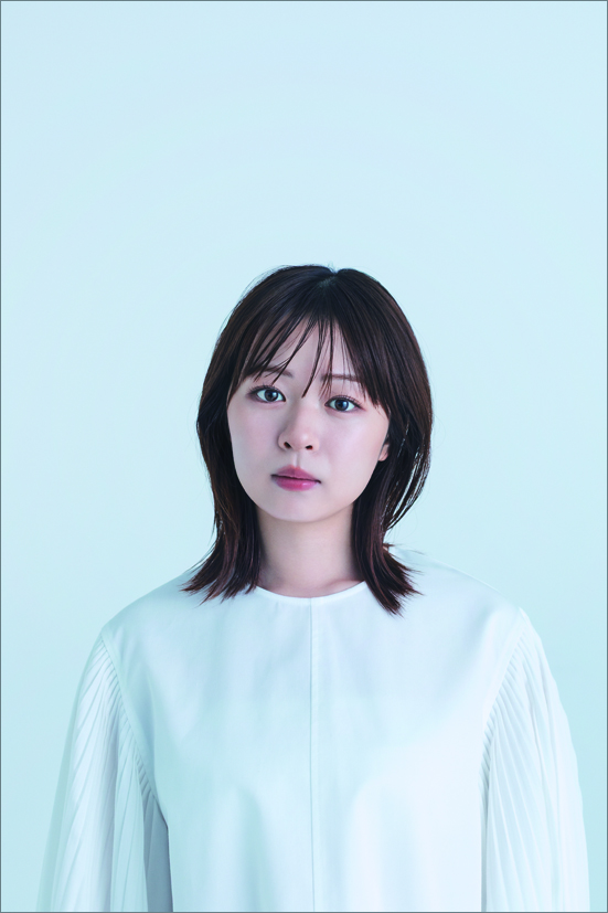 fanmity限定特典】卓上 莉子 【購入者全員特典】直筆サイン入りチェキ